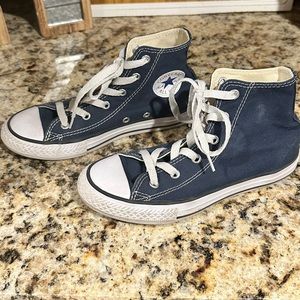 Youth Converse High Tops Excellent Condition